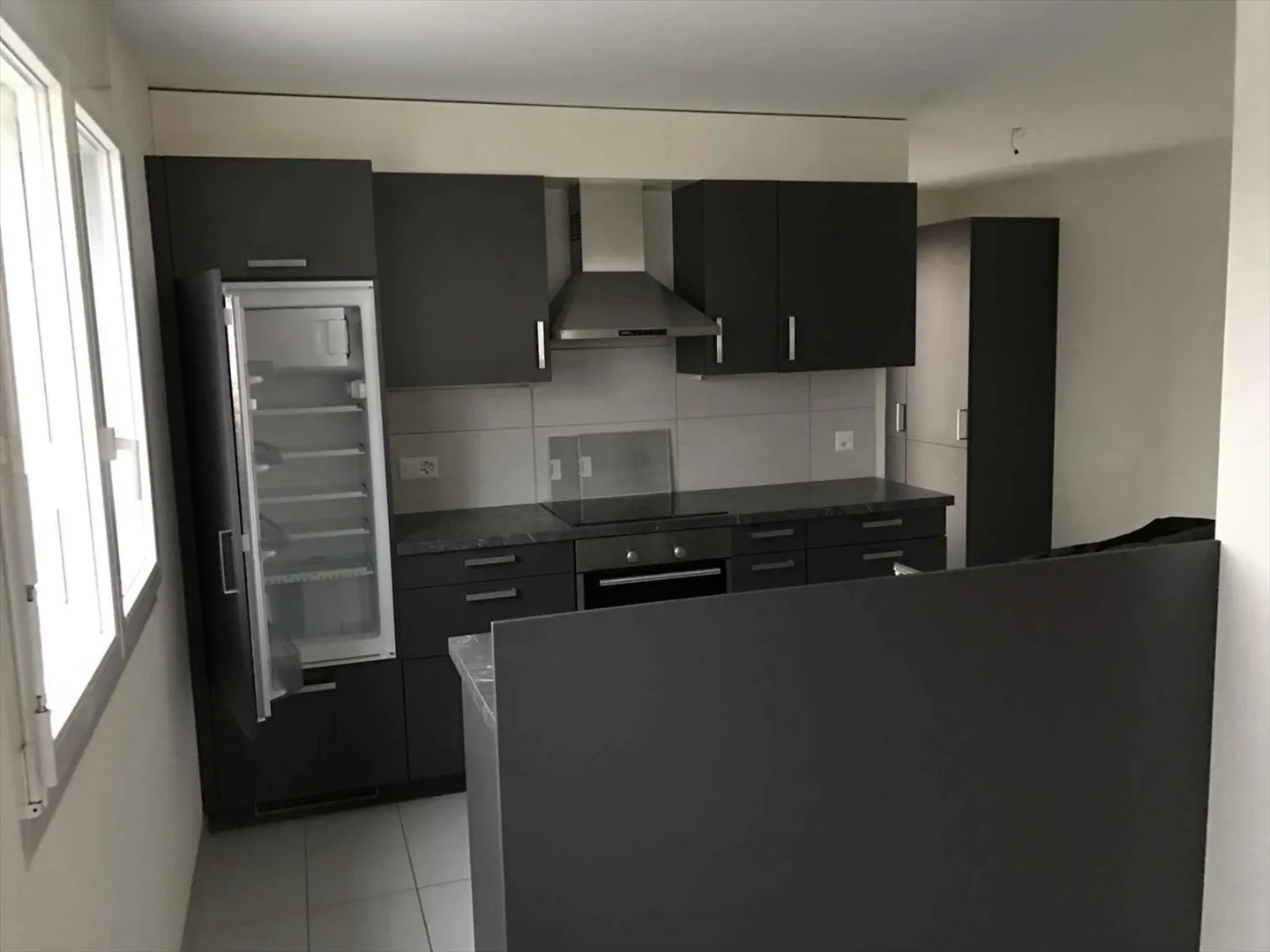 2.5 Room Apartment - Photo 4 of 13