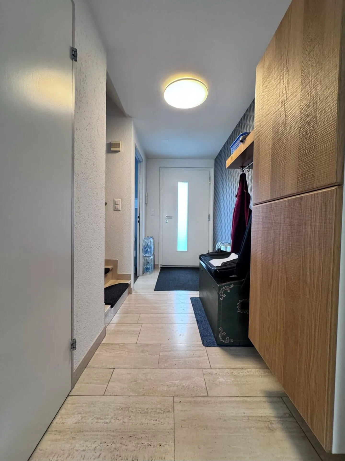 Maison semi-détachée de 4,5 pièces avec 3 places de parking, système photovoltaïque, véranda, cheminée, sauna et jardin - Photo 6 sur 24