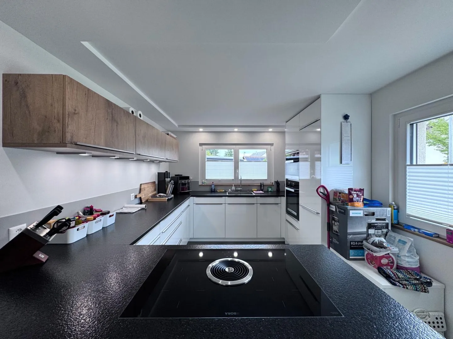 Maison semi-détachée de 4,5 pièces avec 3 places de parking, système photovoltaïque, véranda, cheminée, sauna et jardin - Photo 7 sur 24