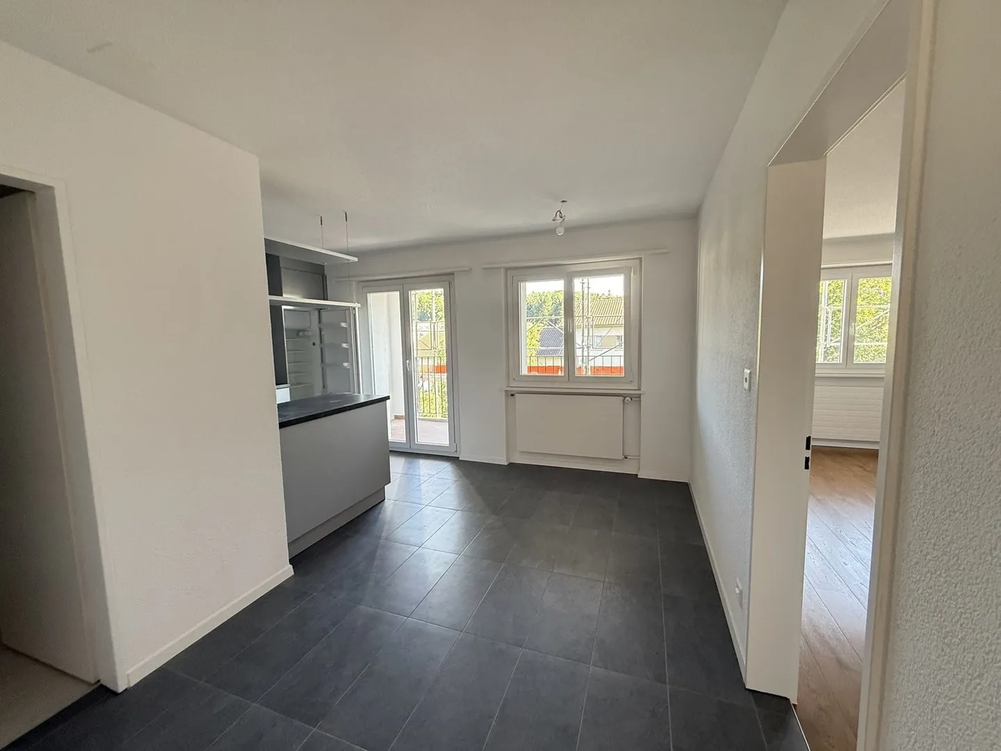 Renovierte 3.5 Zimmerwohnung in Düdingen ! - Foto 2 von 5