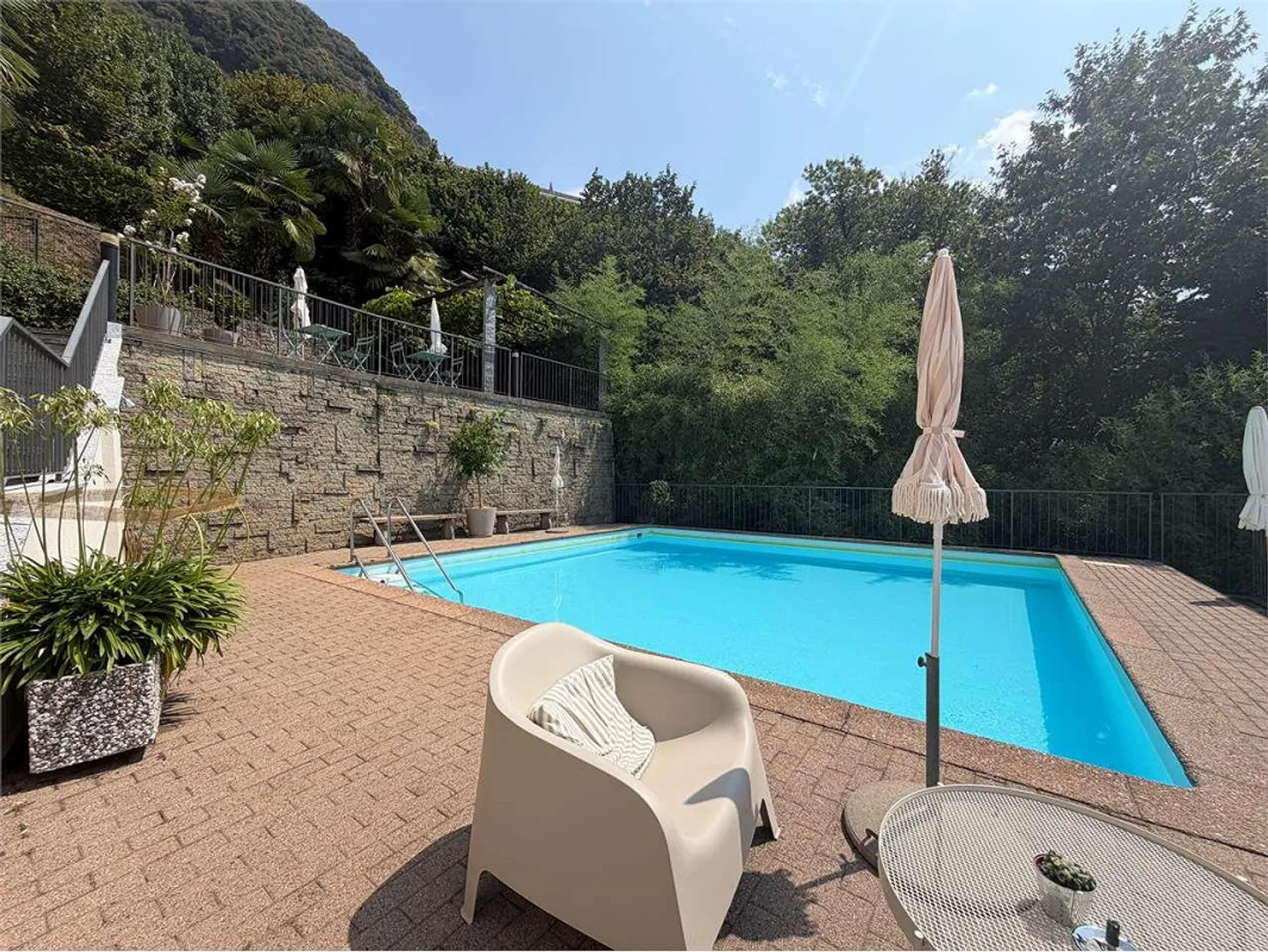 Ruvigliana - 2,5 pièces meublés avec piscine et vue sur le lac - Photo 5 sur 8
