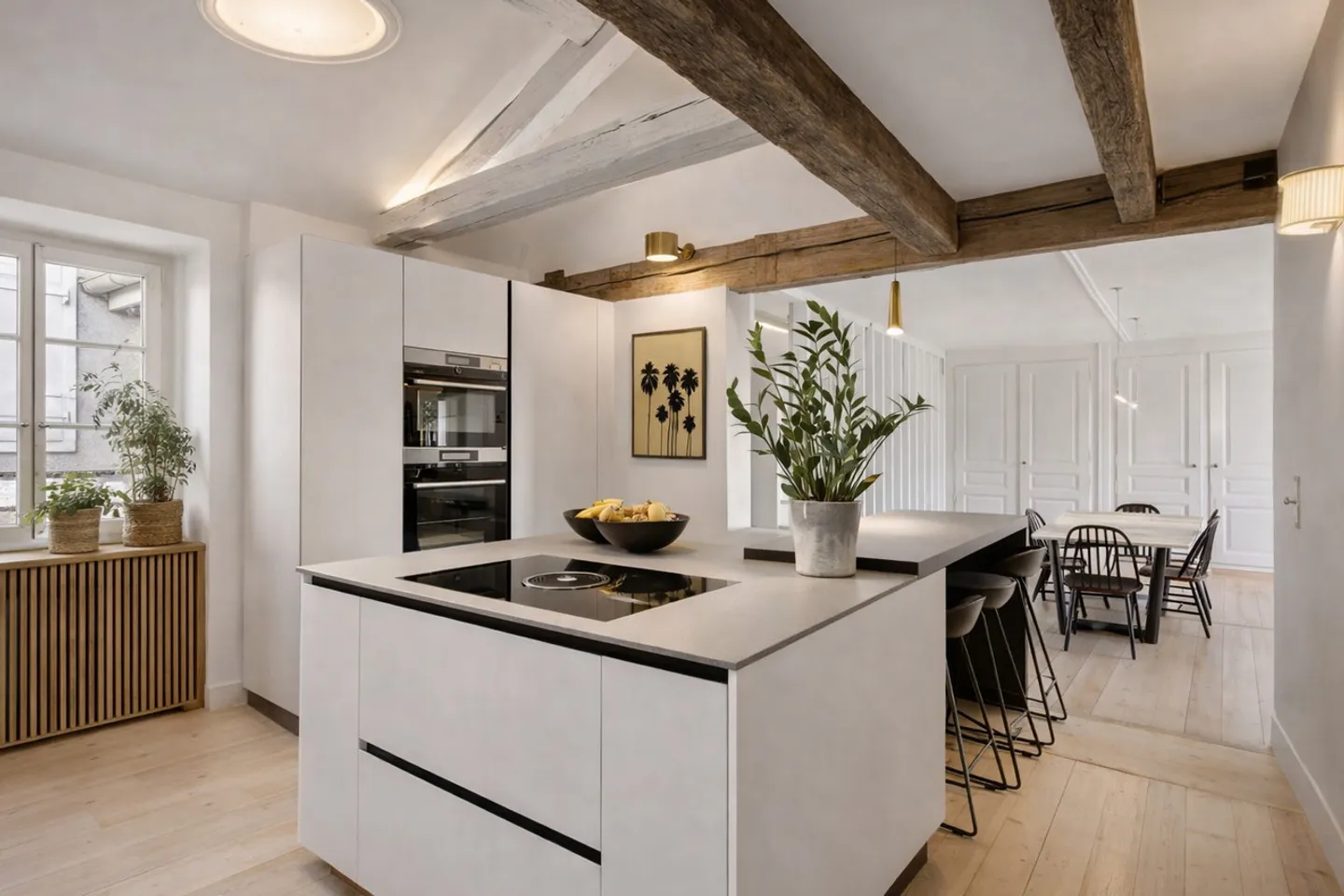 Off Market – Rare Charming Duplex in the Heart of the Old Town - Photo 4 of 10