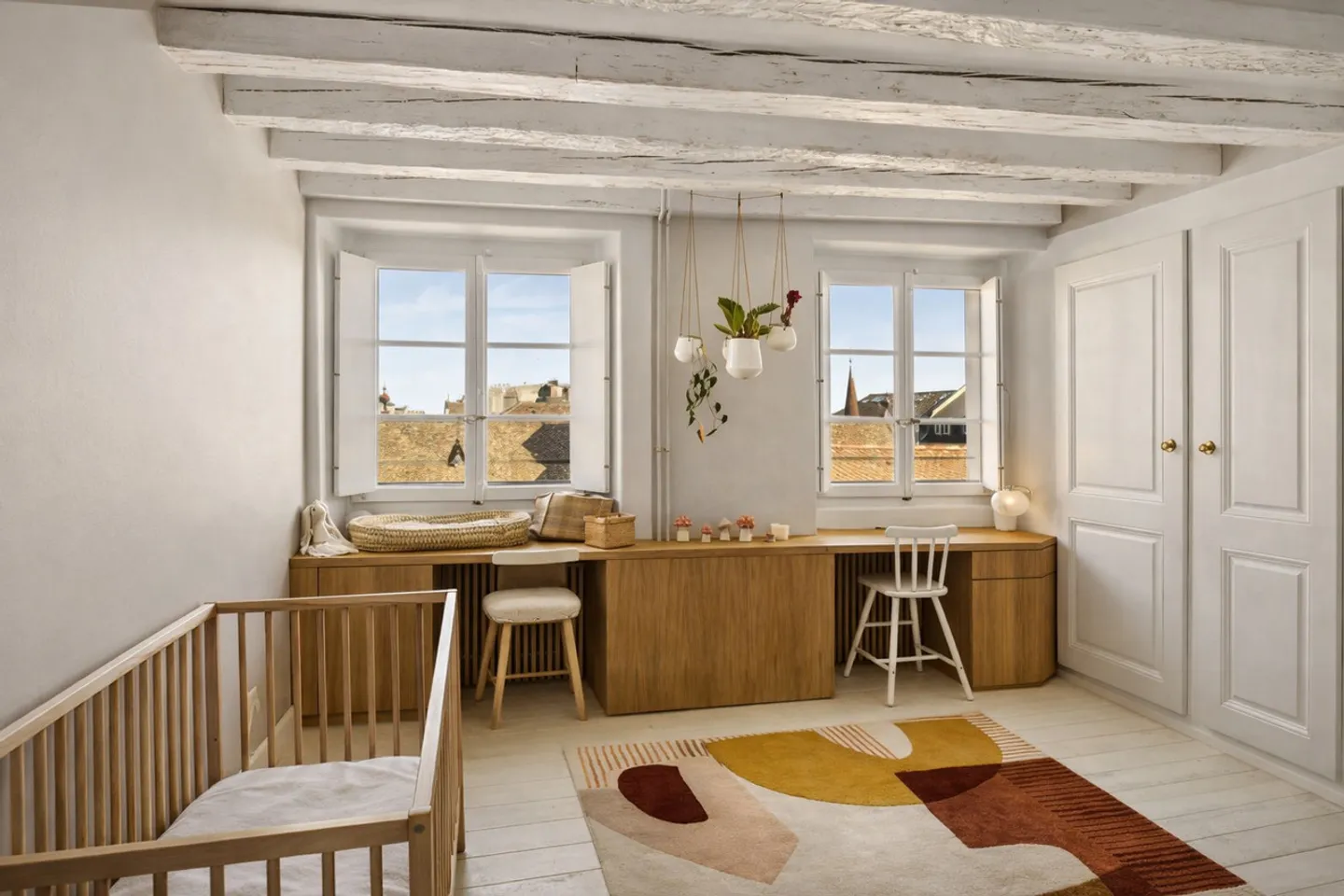 Off Market – Rare Charming Duplex in the Heart of the Old Town - Photo 10 of 10