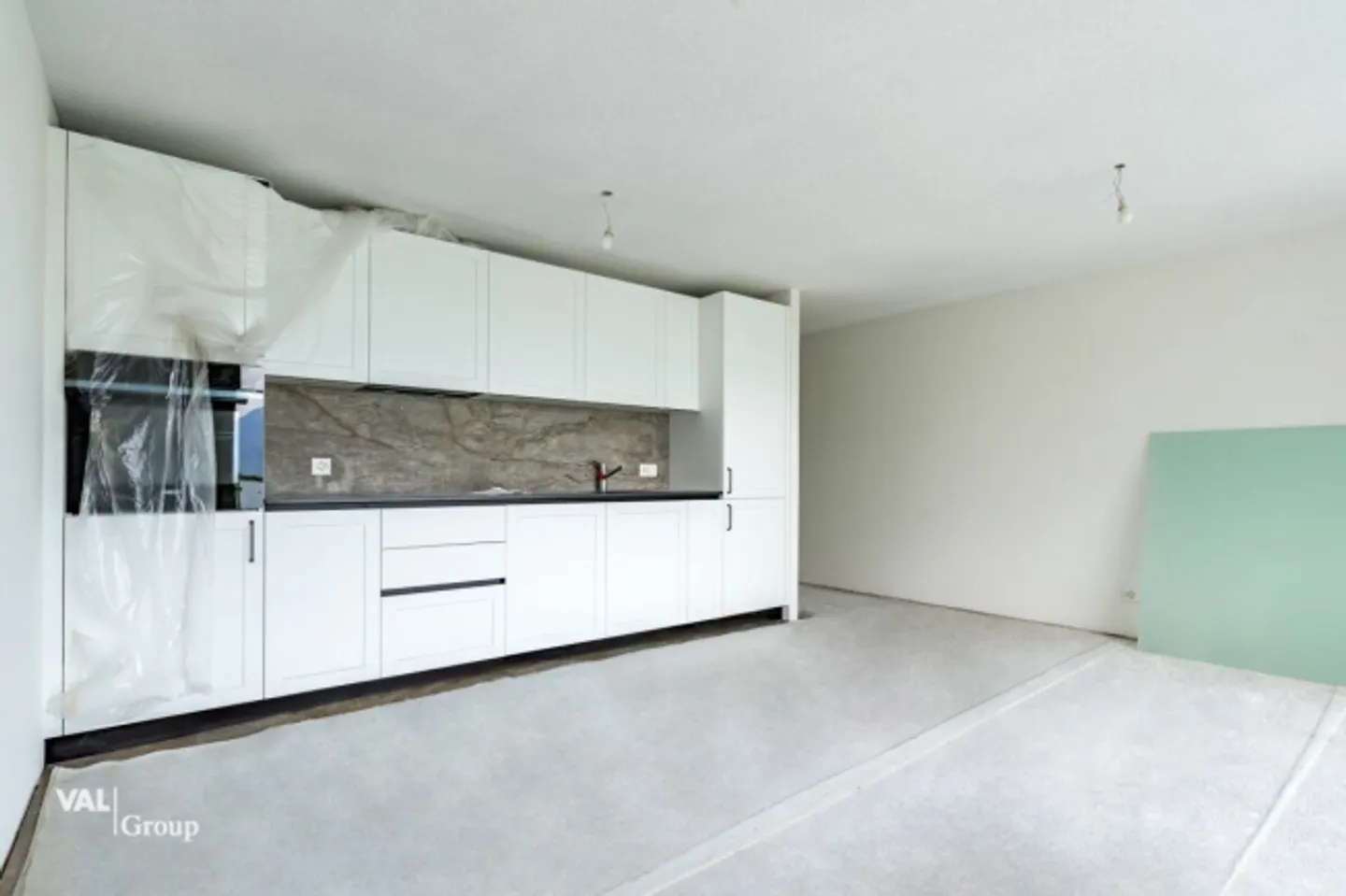 Appartamento moderno e luminoso di 2,5 stanze con balcone, ideale per un primo acquisto - Foto 5 di 9