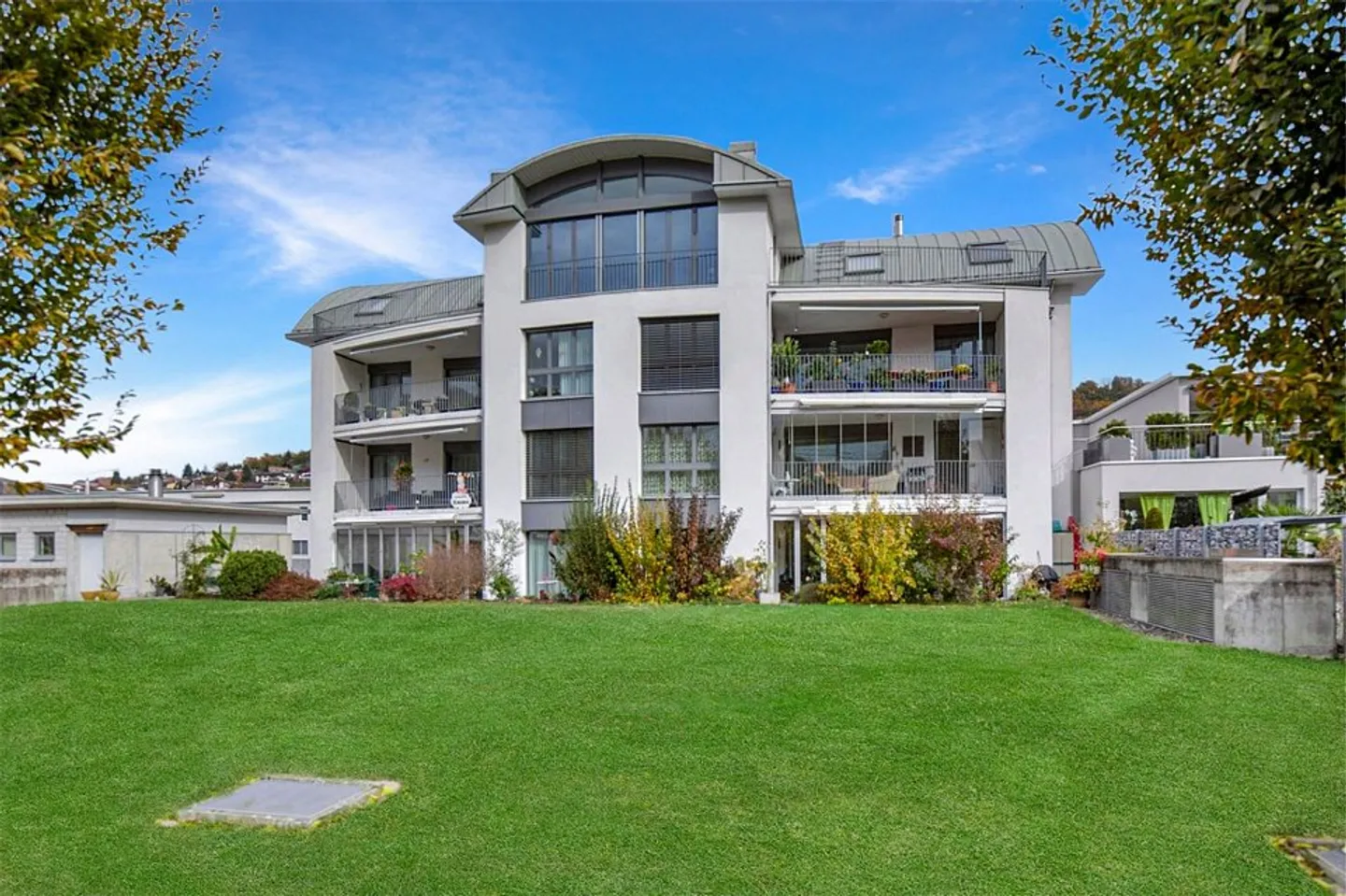 Exclusive 3.5 - 5.5 Room Penthouse 246 m² NWF, 4 Terraces, in the Center, Double Garage, Lift, View - Photo 8 of 9