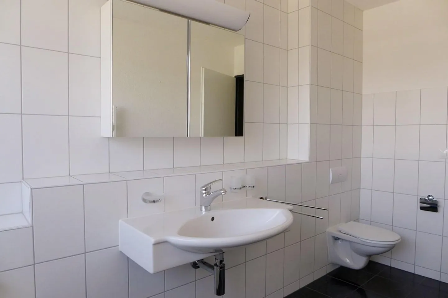 Appartement spacieux et moderne - Photo 6 sur 13