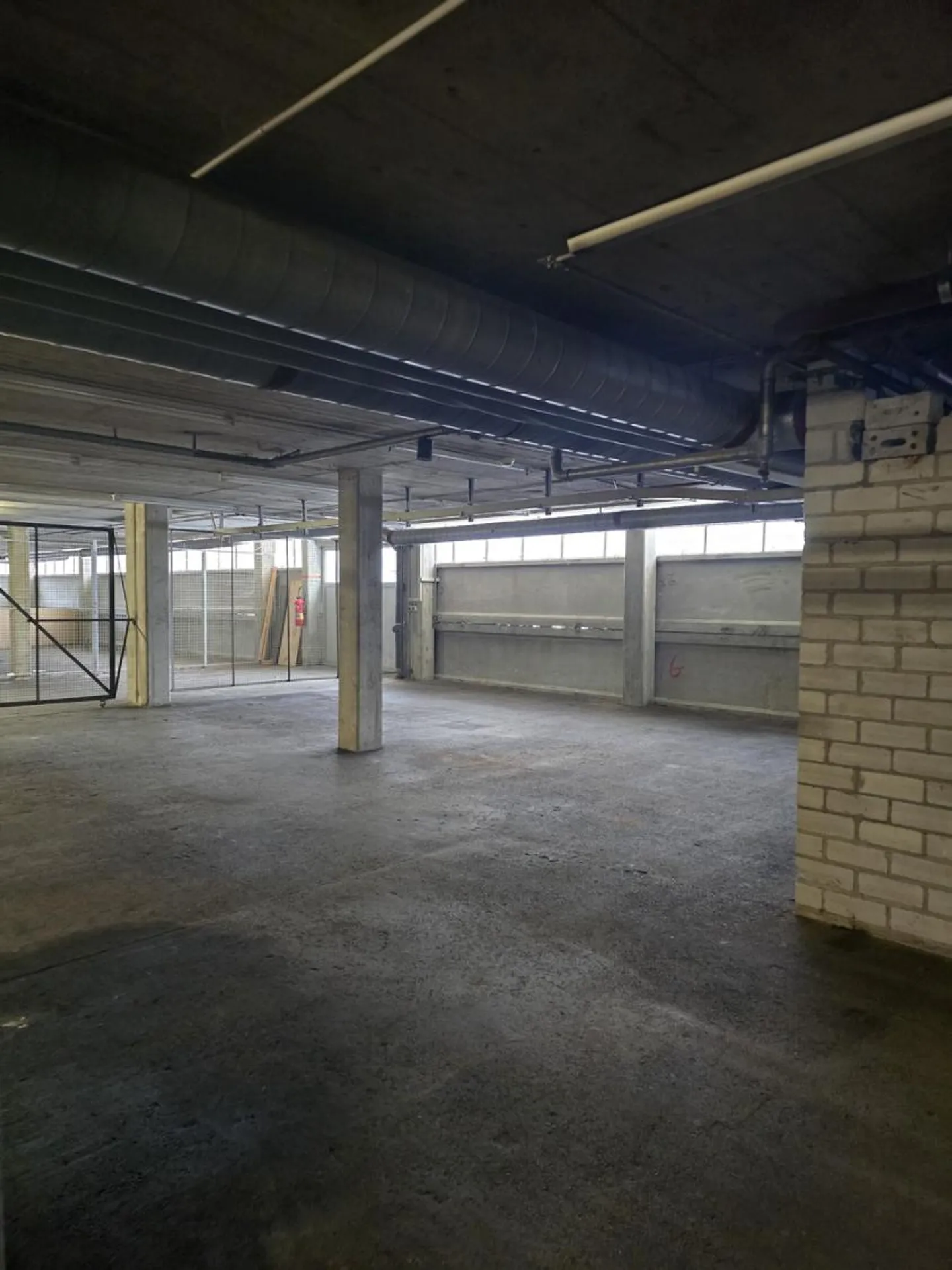 Spazio di archiviazione in affitto - Dimensioni da 45 m2 a 157 m² - Zona industriale - Foto 4 di 5