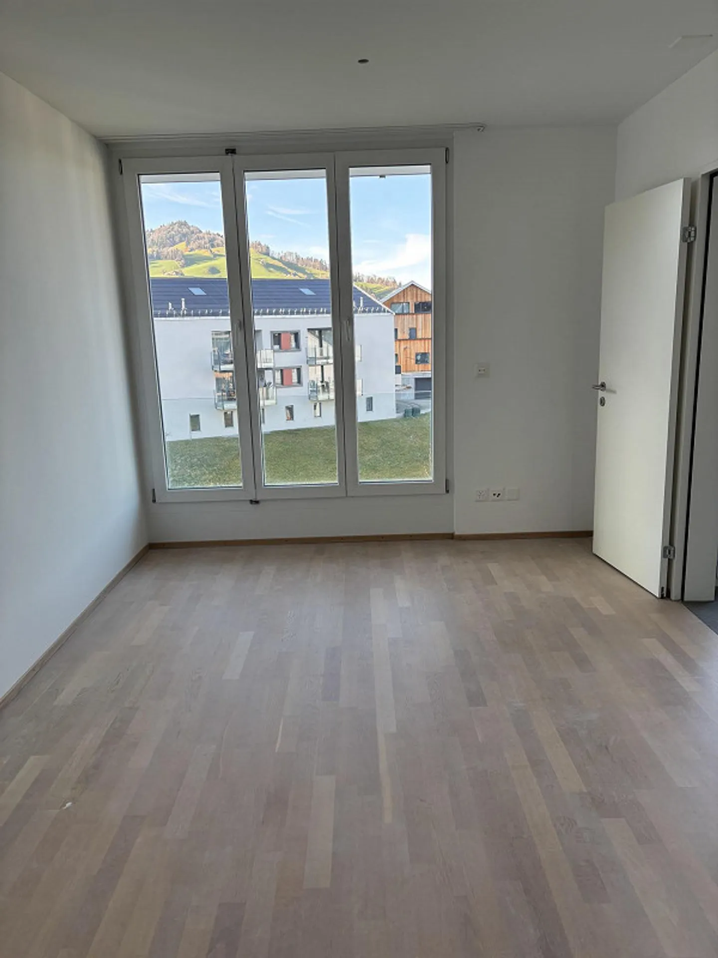 Geräumige 4.5 Zimmer Wohnung - Foto 7 von 14
