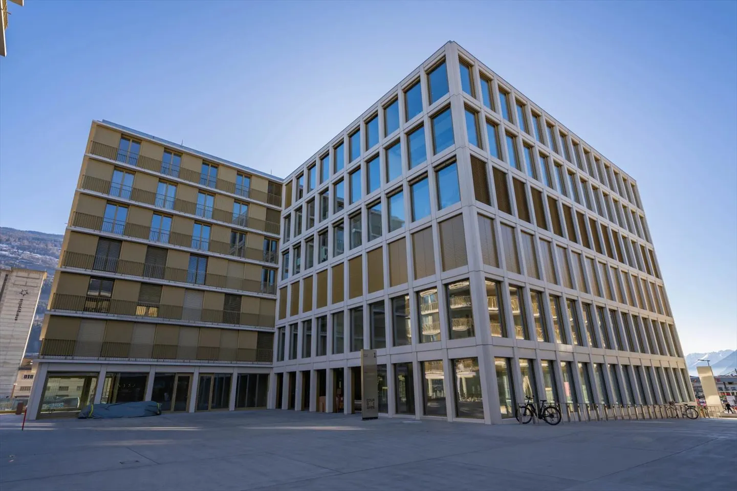 Superbe arcade commerciale de 271.11 m2 à louer dans le nouveau quartier Cour de Gare à Sion - Photo 12 sur 12