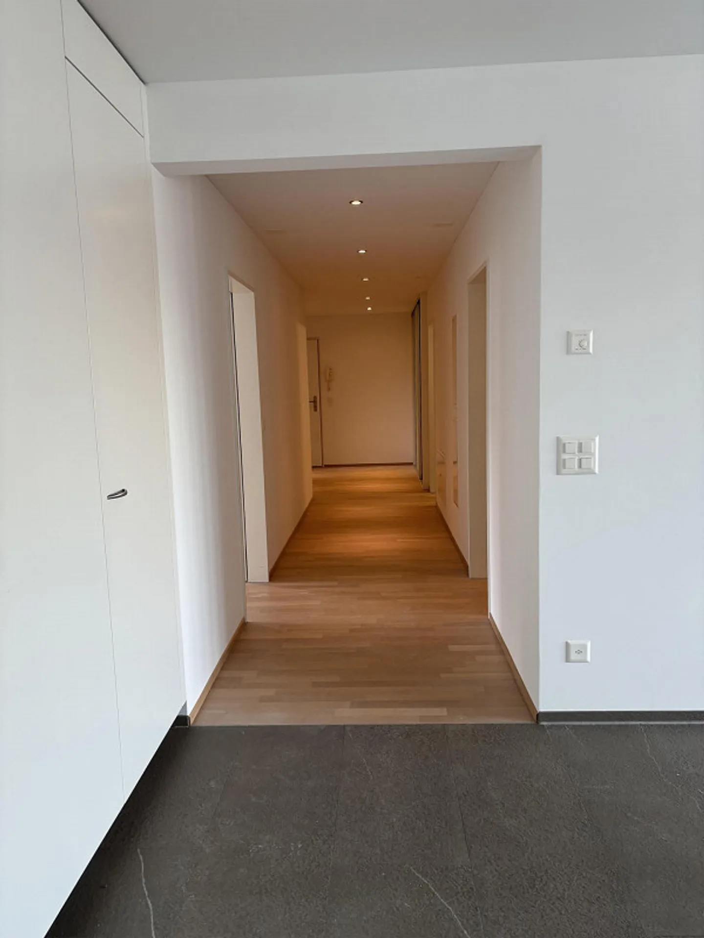Geräumige 4.5 Zimmer Wohnung - Foto 9 von 14