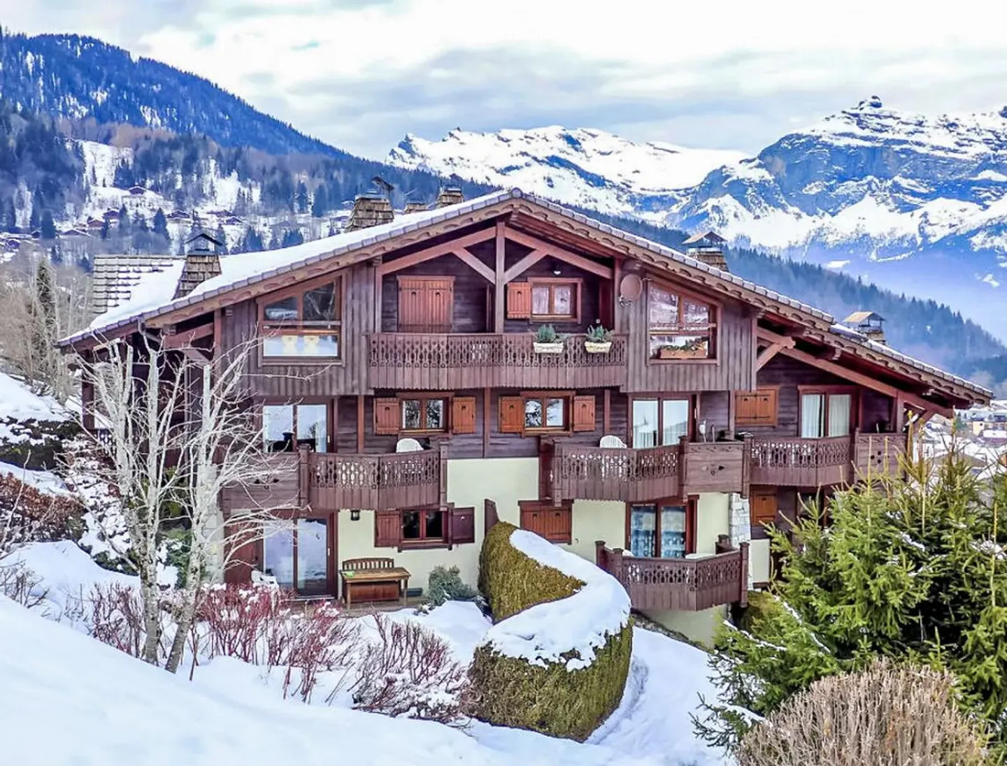 Le Houches, CHAMONIX, FR. - Appartement alpin ski-in/ski-out - Idéal pour les familles et les investisseurs - Photo 2 sur 9