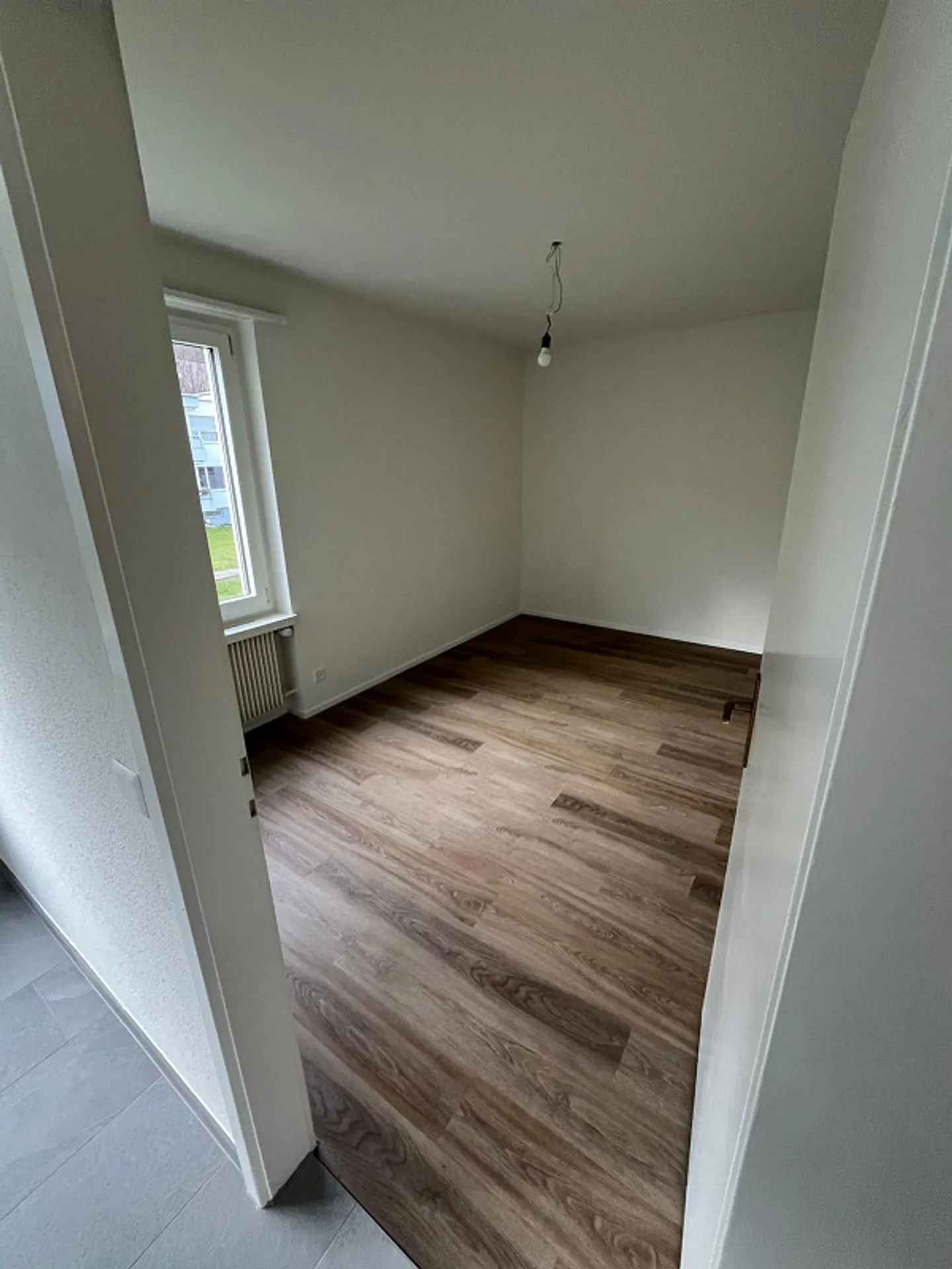 Appartamento 5.5 stanze ristrutturato con attrezzature moderne - Foto 7 di 7