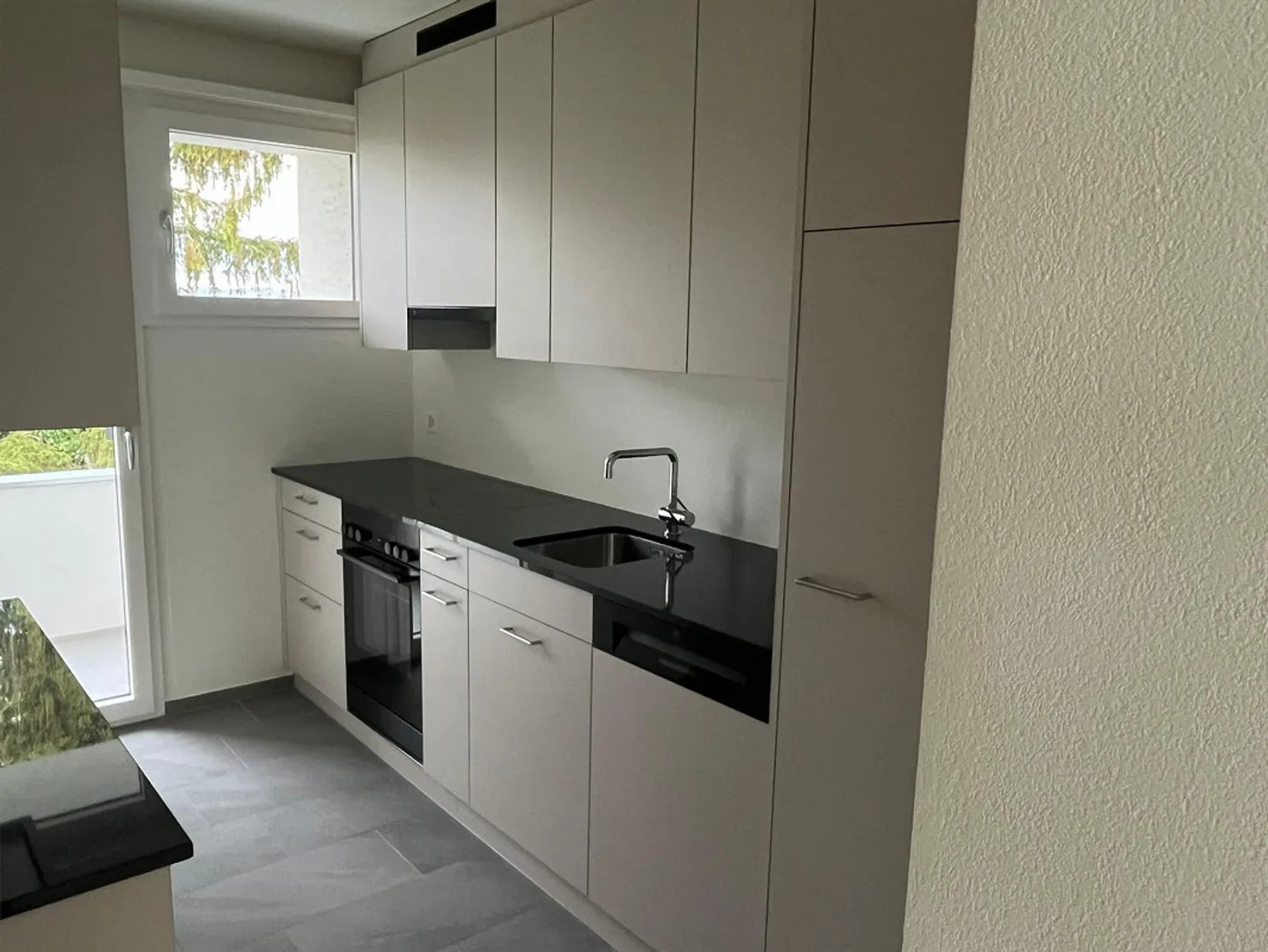 Appartamento 5.5 stanze ristrutturato con attrezzature moderne - Foto 1 di 7