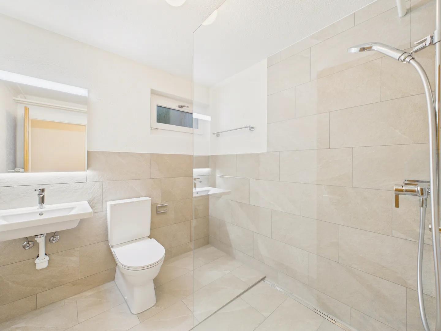 Stepped house for rent - Photo 9 of 13