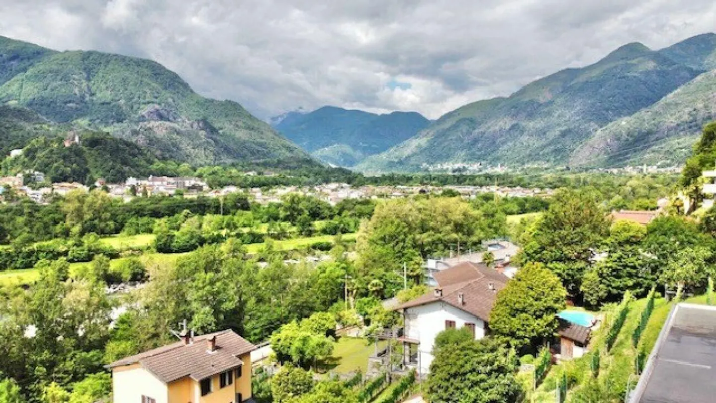 ZU VERKAUFEN IN SOLDUNO - FANTASTISCHES PENTHOUSE MIT ATEMBERAUBENDEM BLICK - Foto 5 von 23