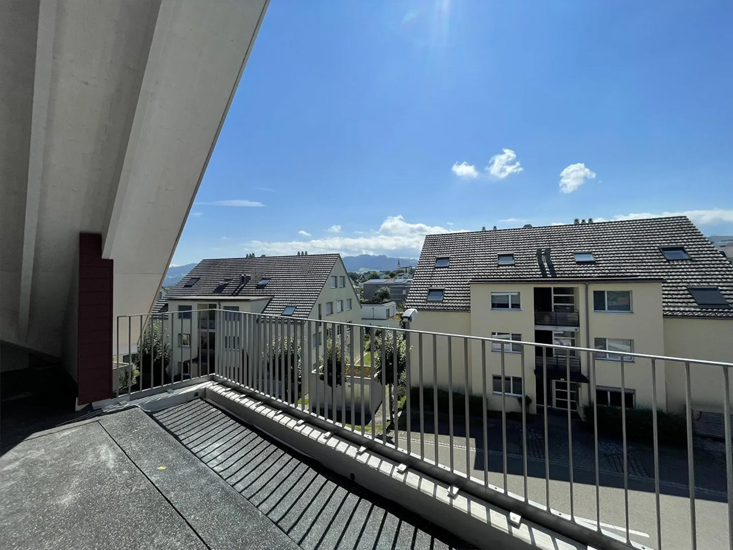 Appartement en attique de 4,5 pièces à Mörschwil, première location - Photo 5 sur 23