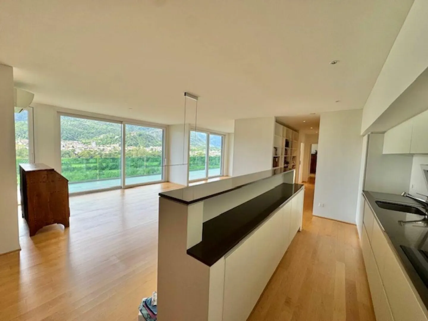 ZU VERKAUFEN IN SOLDUNO - FANTASTISCHES PENTHOUSE MIT ATEMBERAUBENDEM BLICK - Foto 6 von 23