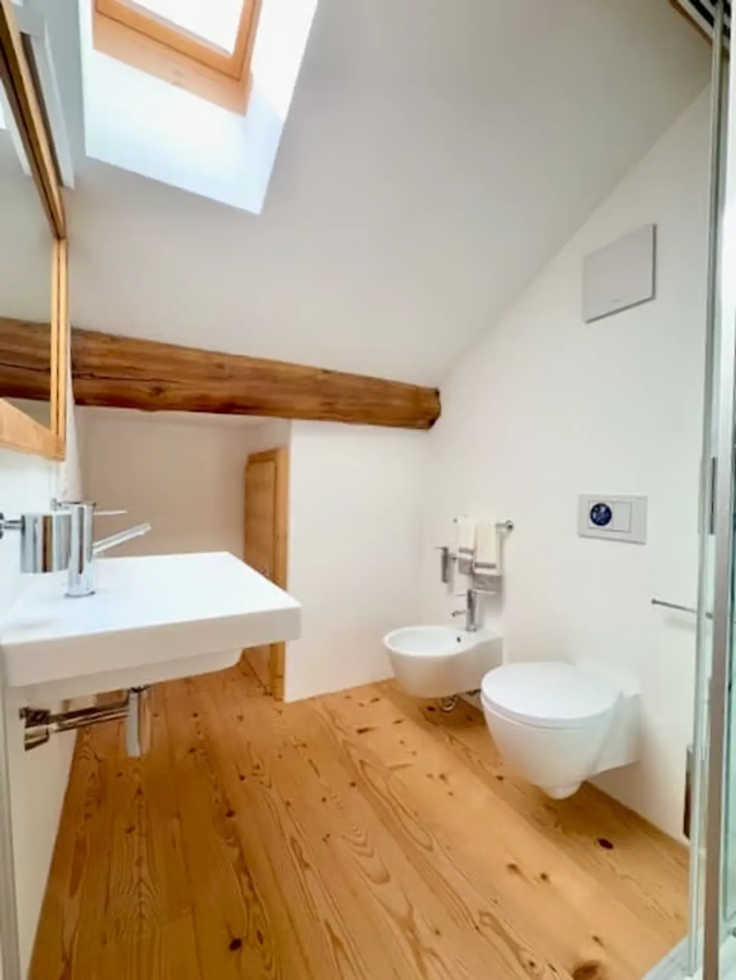 Zuoz - Elegant Apartment in a Typical Engadine House - Photo 8 of 13