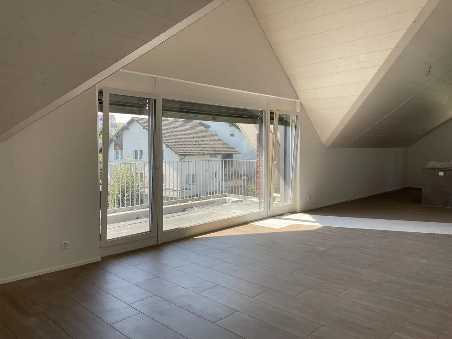 Appartement en attique de 4,5 pièces à Mörschwil, première location - Photo 9 sur 23