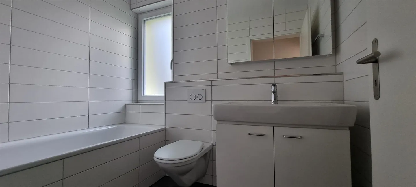 Modern 4.5-room apartment on the ground floor - Photo 3 of 6