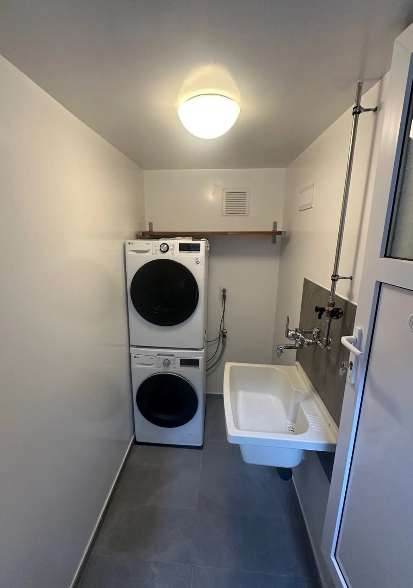 Apartment with 3.5 rooms and terrace - Photo 11 of 11