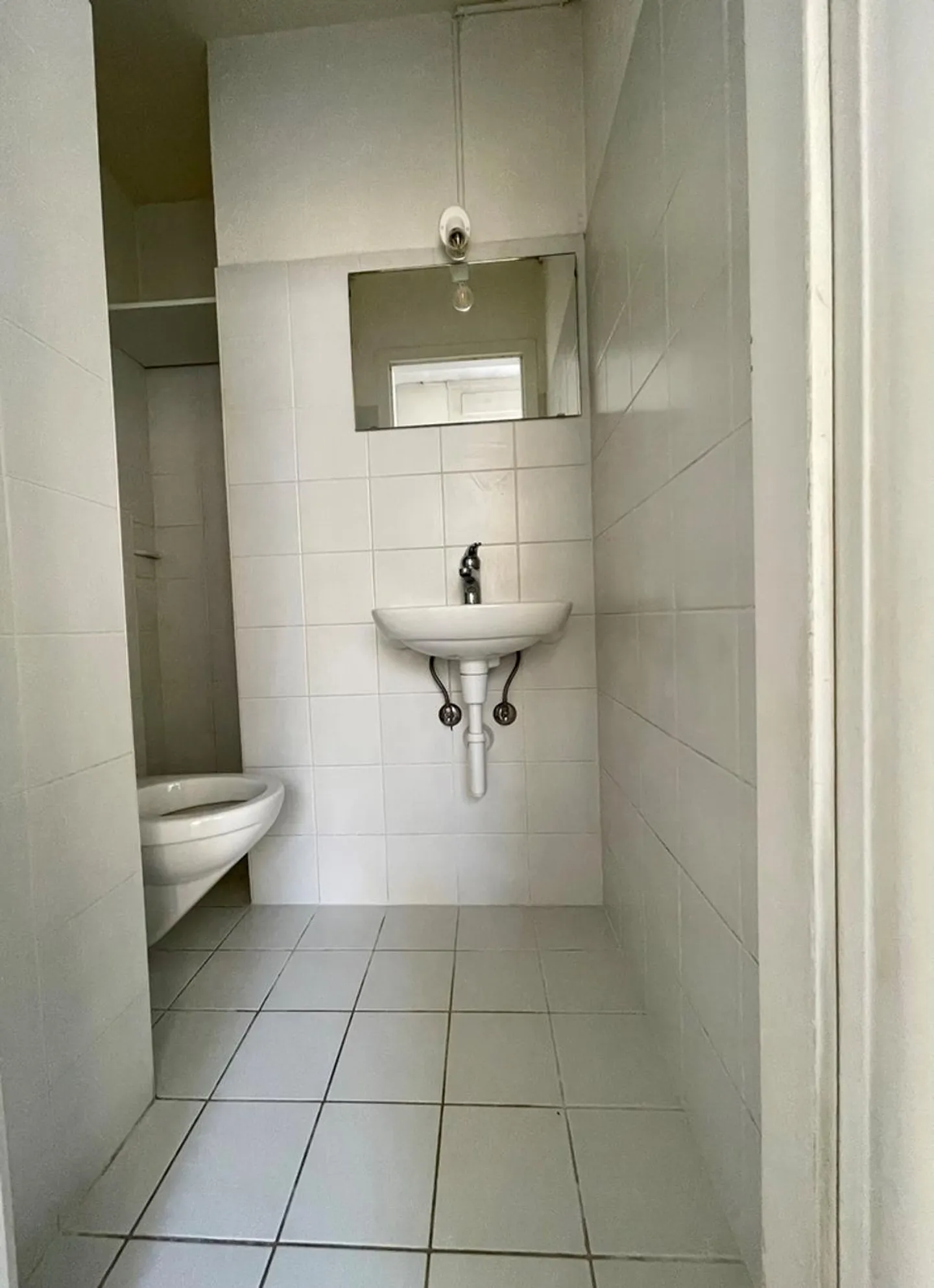 Commercial premises with windows - Photo 5 of 5