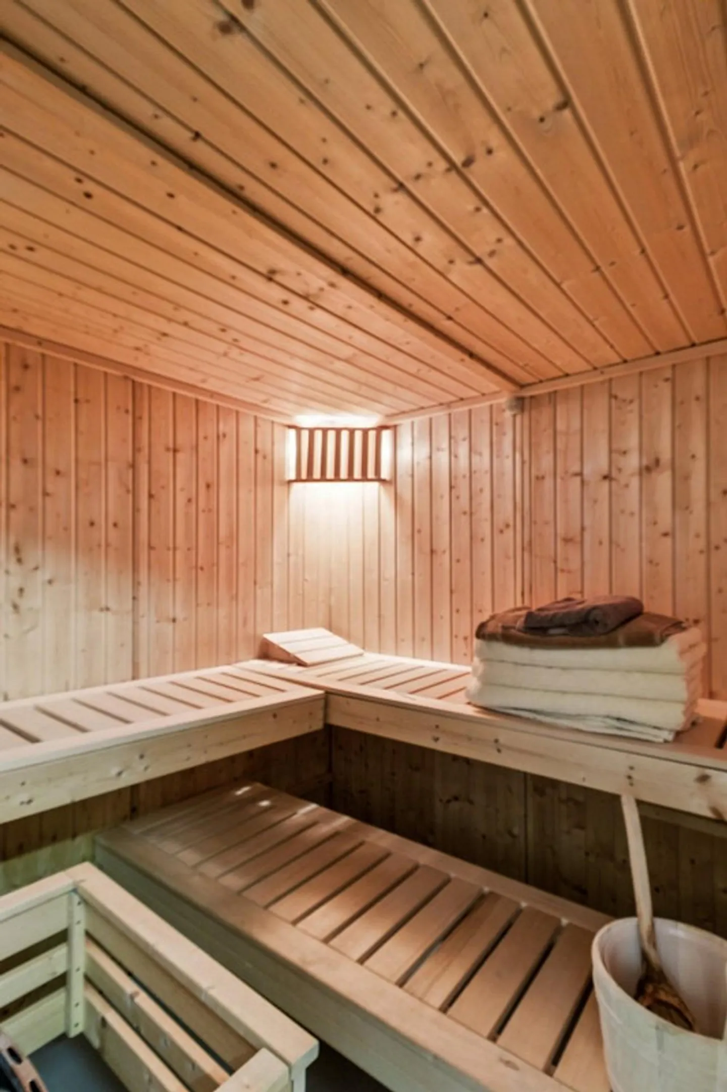 Ferme moderne ancienne avec oasis de jardin - Photo 10 sur 13