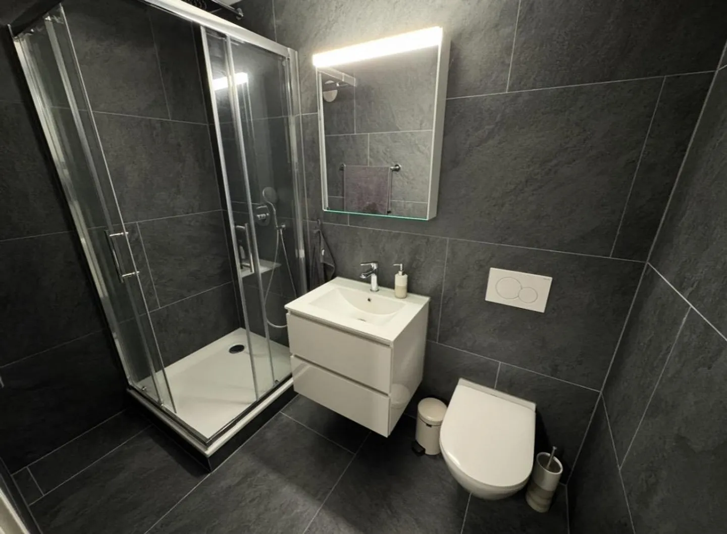 Sala / Showroom - perfetto per collezionisti, commercianti e aziende - Foto 3 di 3