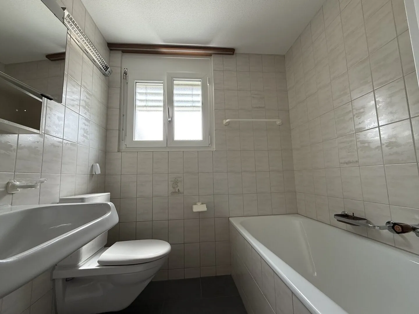 La tua casa con vista lago Appartamento 3.5 stanze a Täuffelen - Foto 9 di 9