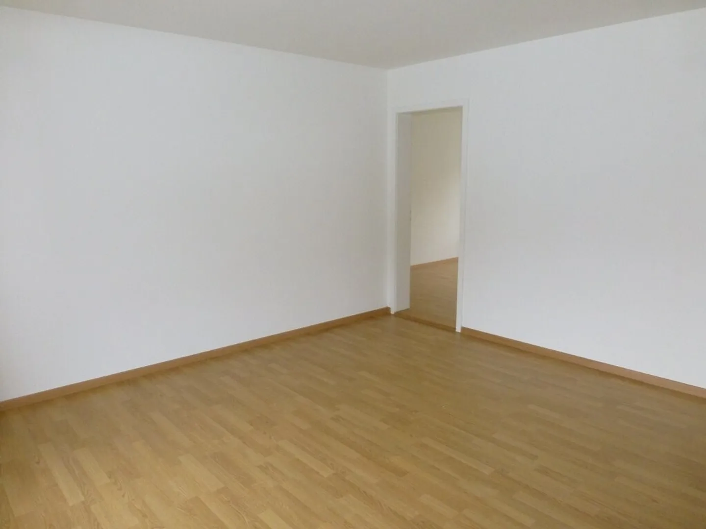 Charmante 4-Zimmerwohnung in Zürich - Foto 3 von 6