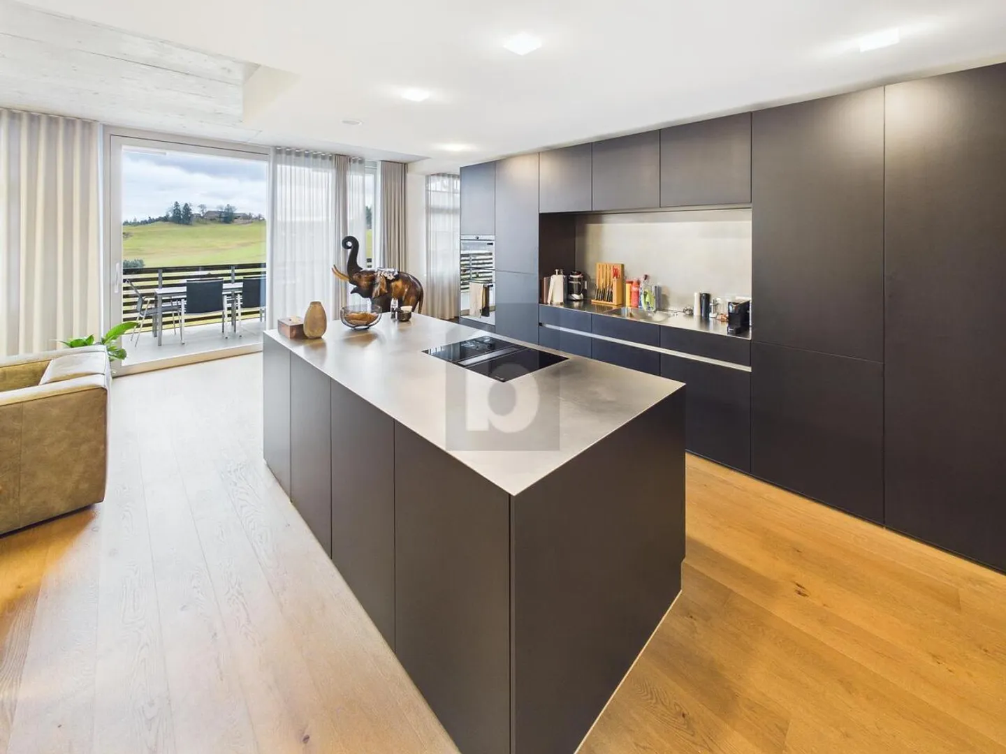 Luxuriöse Wohnung mit Bergblick - Foto 1 von 6