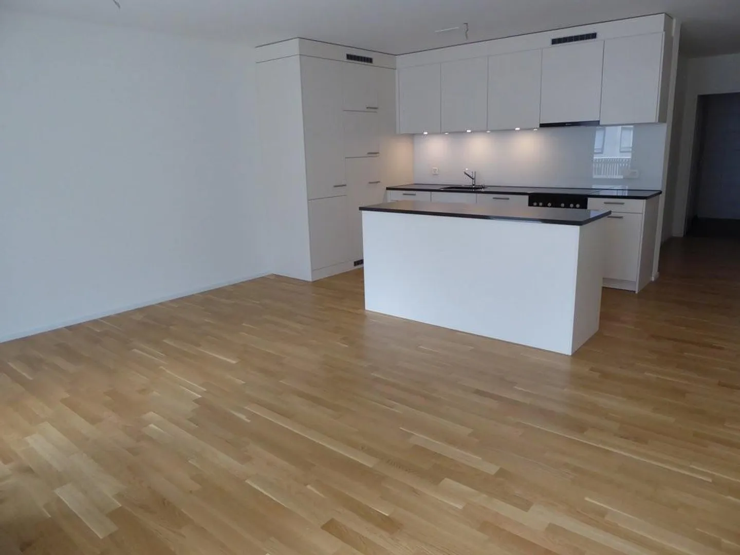 Stilvolle Wohnung in Lenzburg - Foto 3 von 8