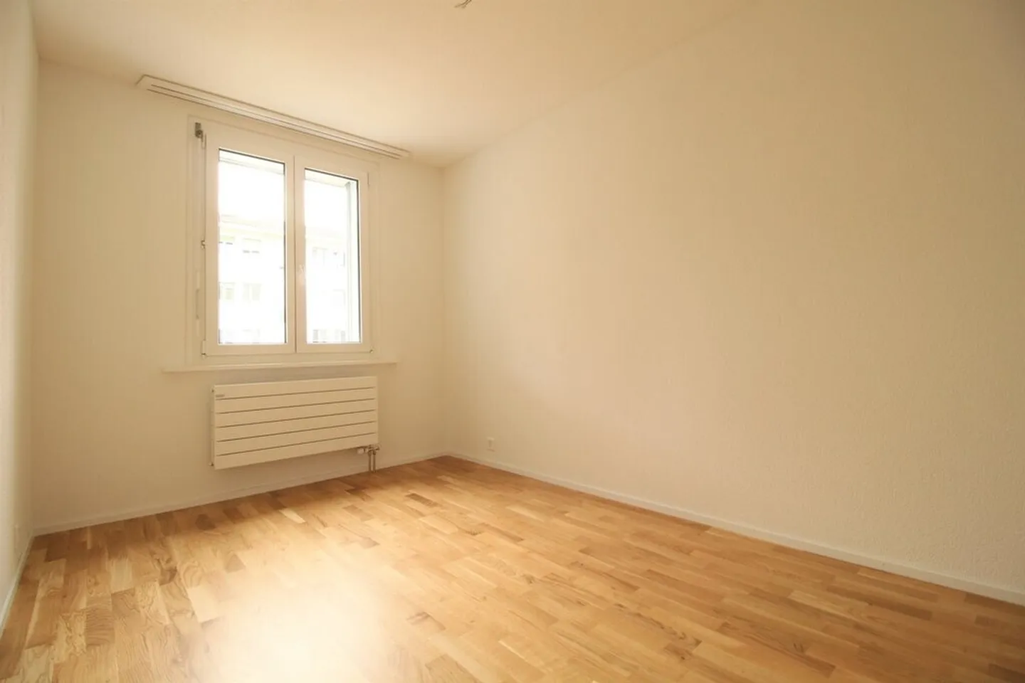 Modern apartment in a quiet location - Photo 4 of 8