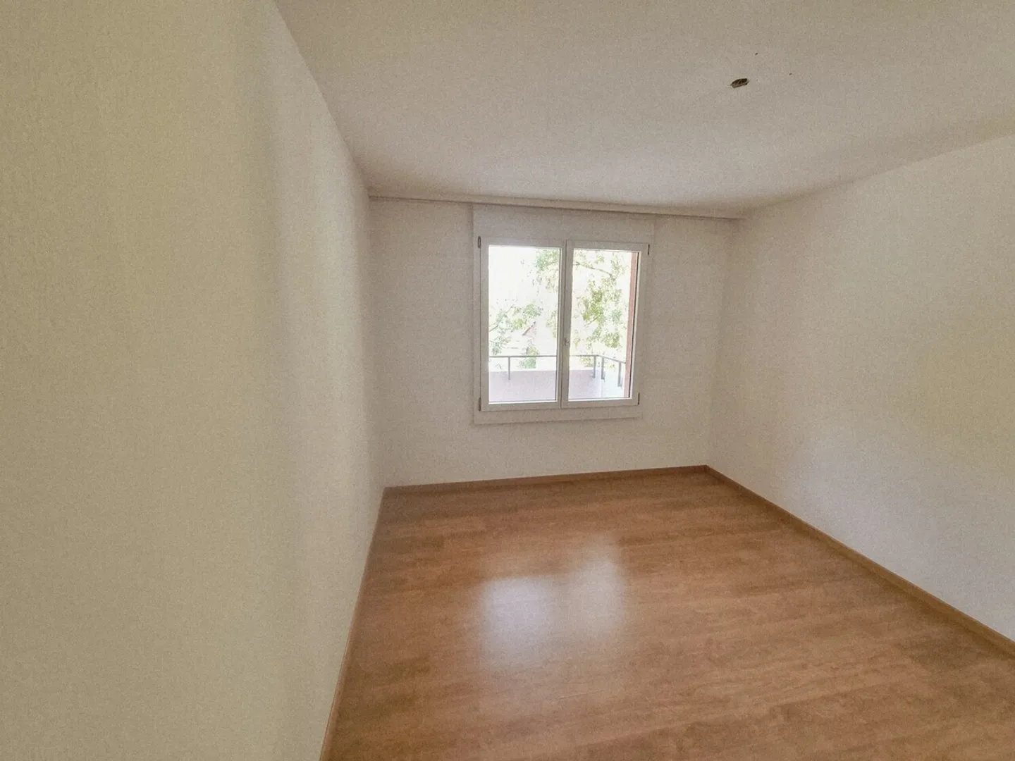 Geräumige 4.5 Zimmer-Wohnung - Foto 7 von 8