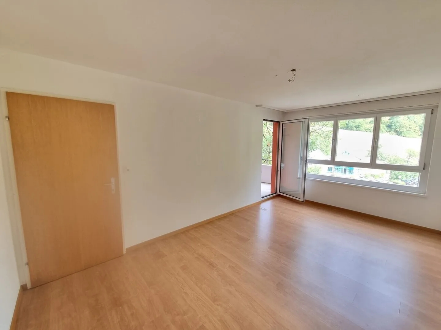 Geräumige 4.5 Zimmer-Wohnung - Foto 8 von 8