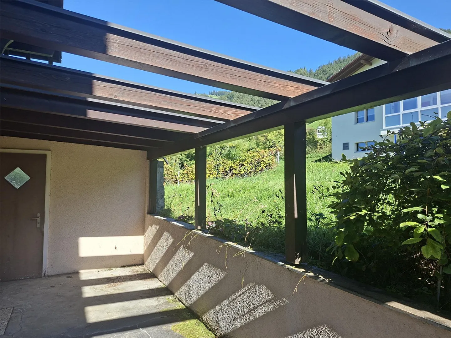 Charmantes Freistehendes Haus mit Aussicht - Foto 7 von 7