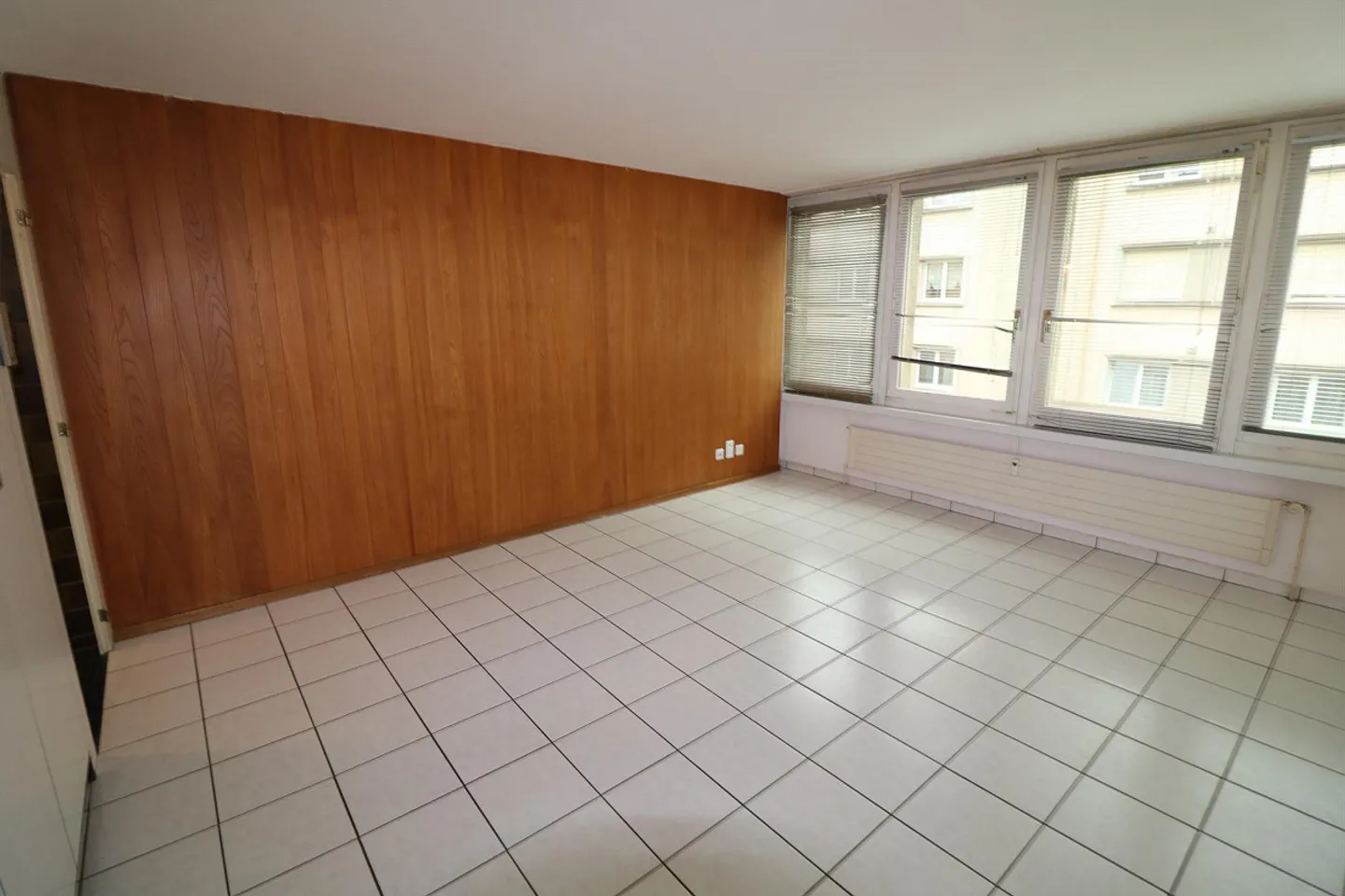 In the center: Studio for rent! - Photo 2 of 5