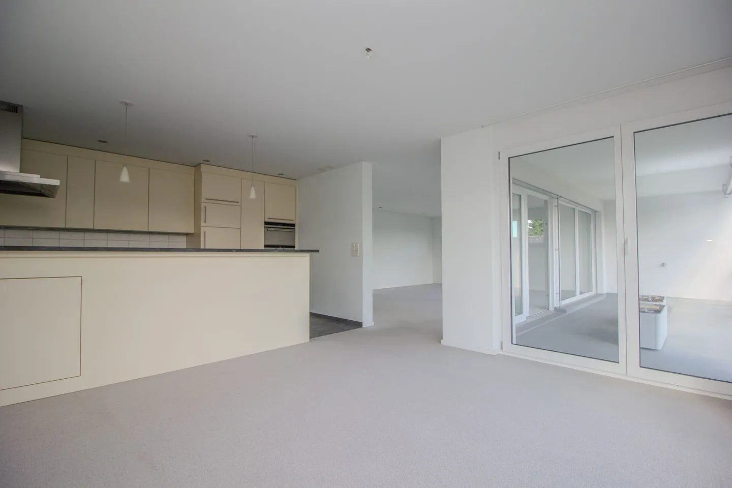 Grosszügige und gemütliche 4.5-Zimmer-Wohnung im 1. OG - Foto 6 von 17