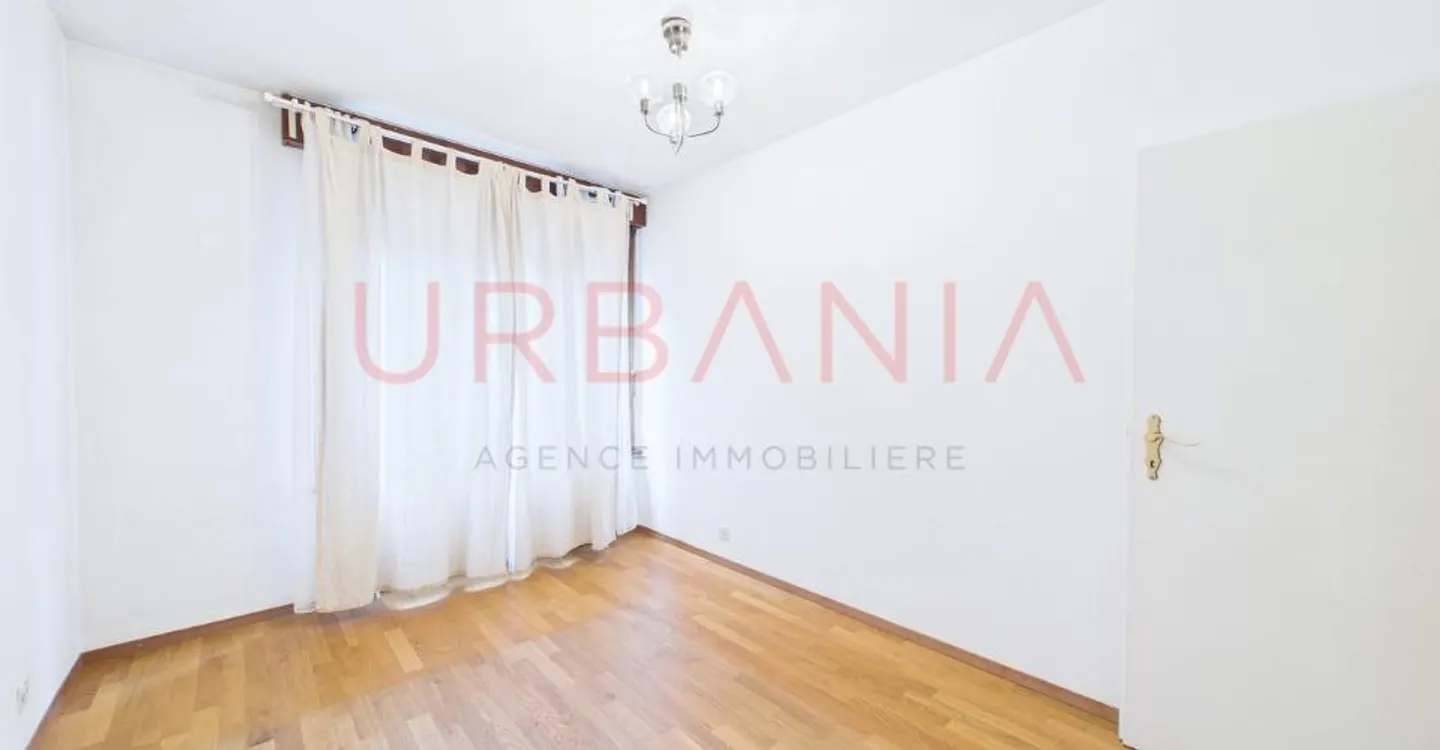 Exclusive apartment to renovate in the heart of Eaux-Vives - Photo 10 of 12