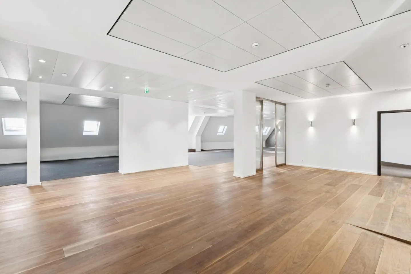 A louer au centre de Genève, surface de bureaux équipée - Photo 4 sur 9