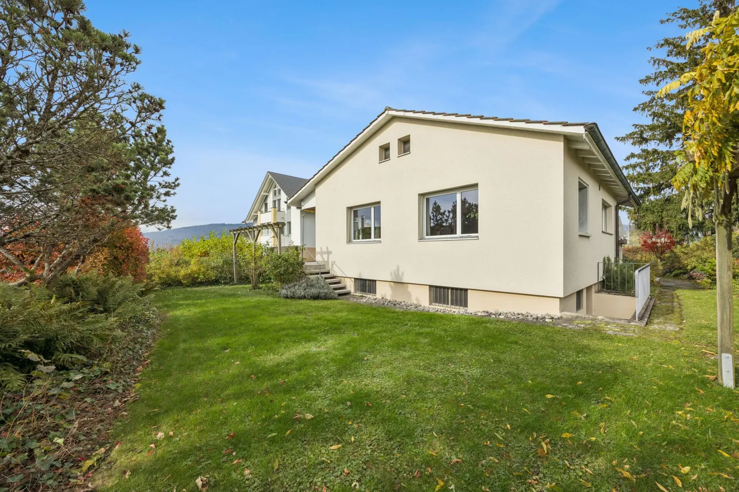 Rare opportunity: Living with a view and large garden - Photo 10 of 13