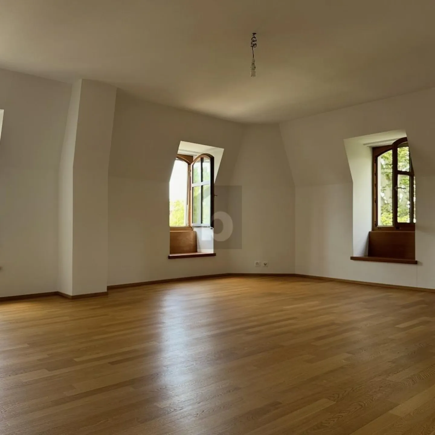 ART NOUVEAU CON INTERNO DI ALTA QUALITÀ! - Foto 2 di 6