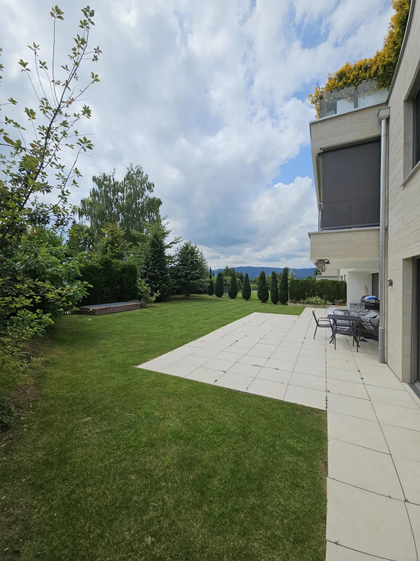 Appartamento giardino mediterraneo con grande terrazza - Foto 2 di 18