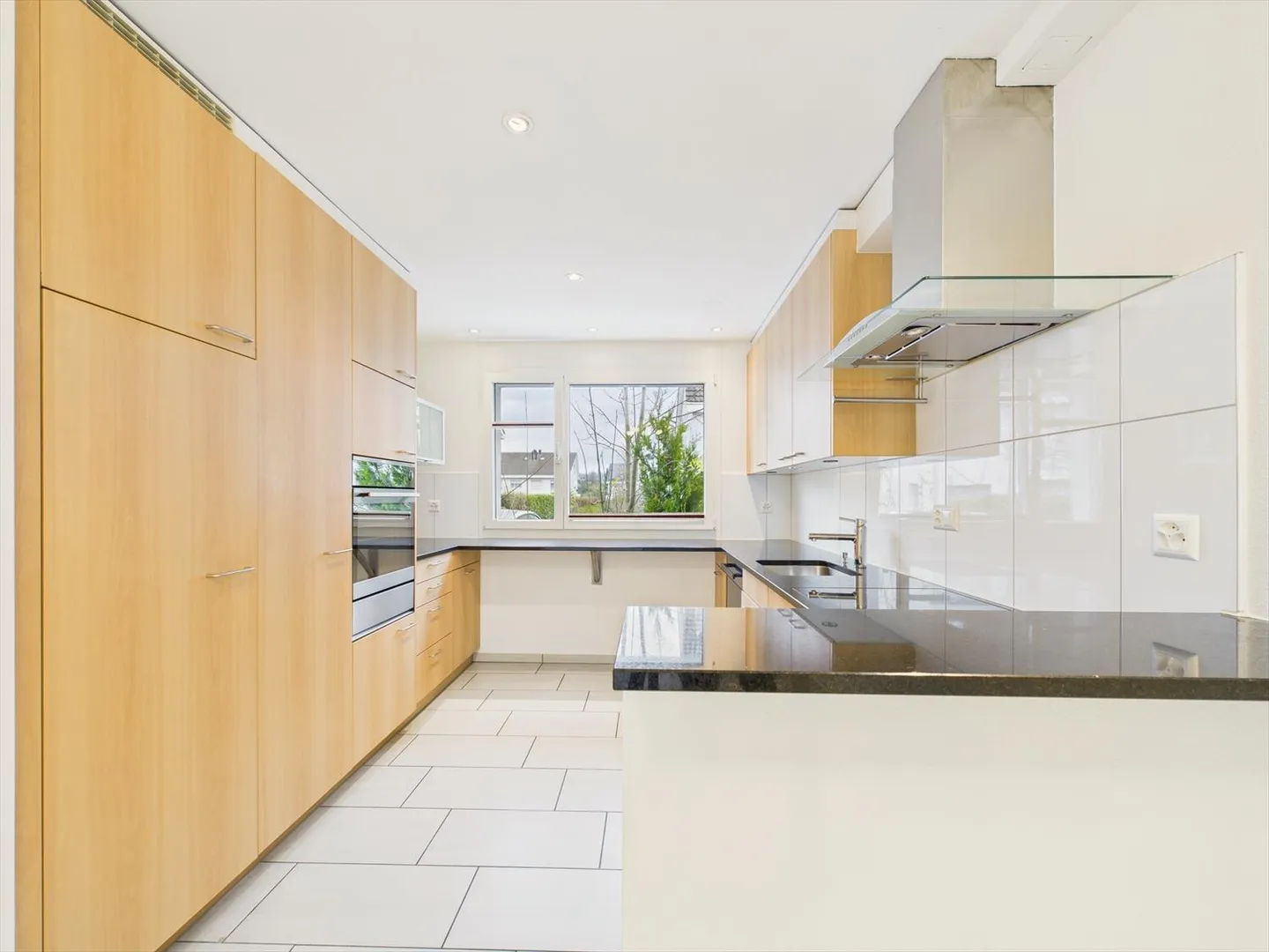 Maison individuelle moderne de 6,5 pièces à Reinach - Photo 8 sur 11