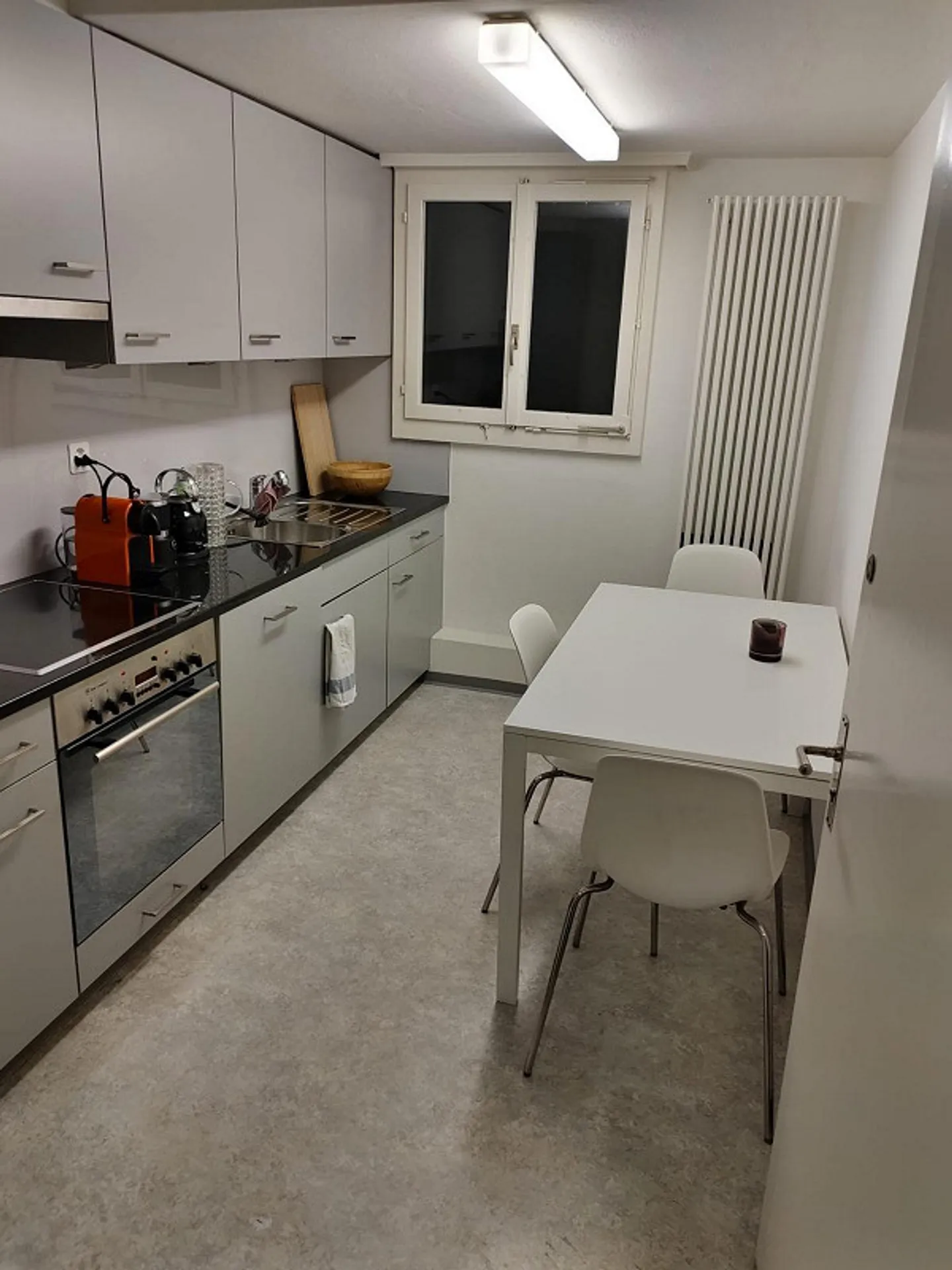 Attractive 3-room apartment in a central location - Photo 1 of 6