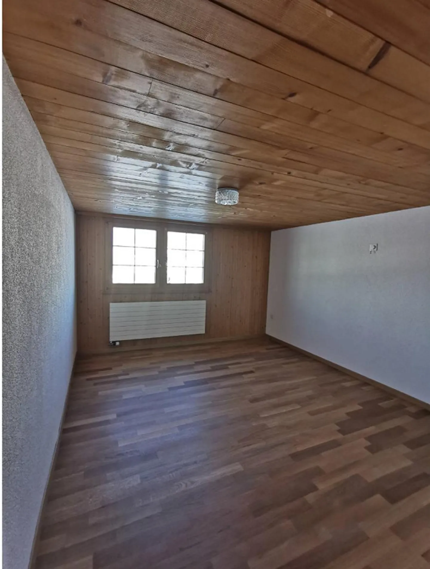 4-room apartment on a farm - Photo 3 of 9