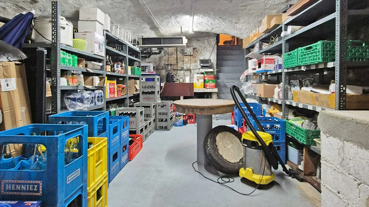 Fully Equipped Restaurant in the Heart of the Village of Lucens - Photo 5 of 5