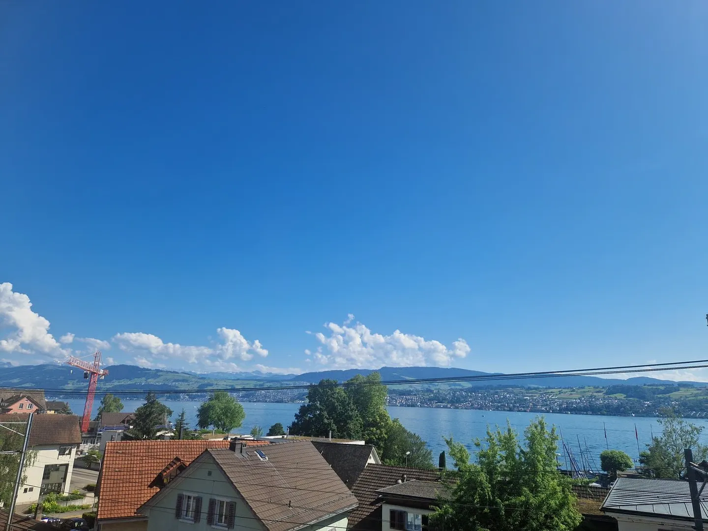 Charmante Wohnung mit Seesicht - Foto 1 von 8