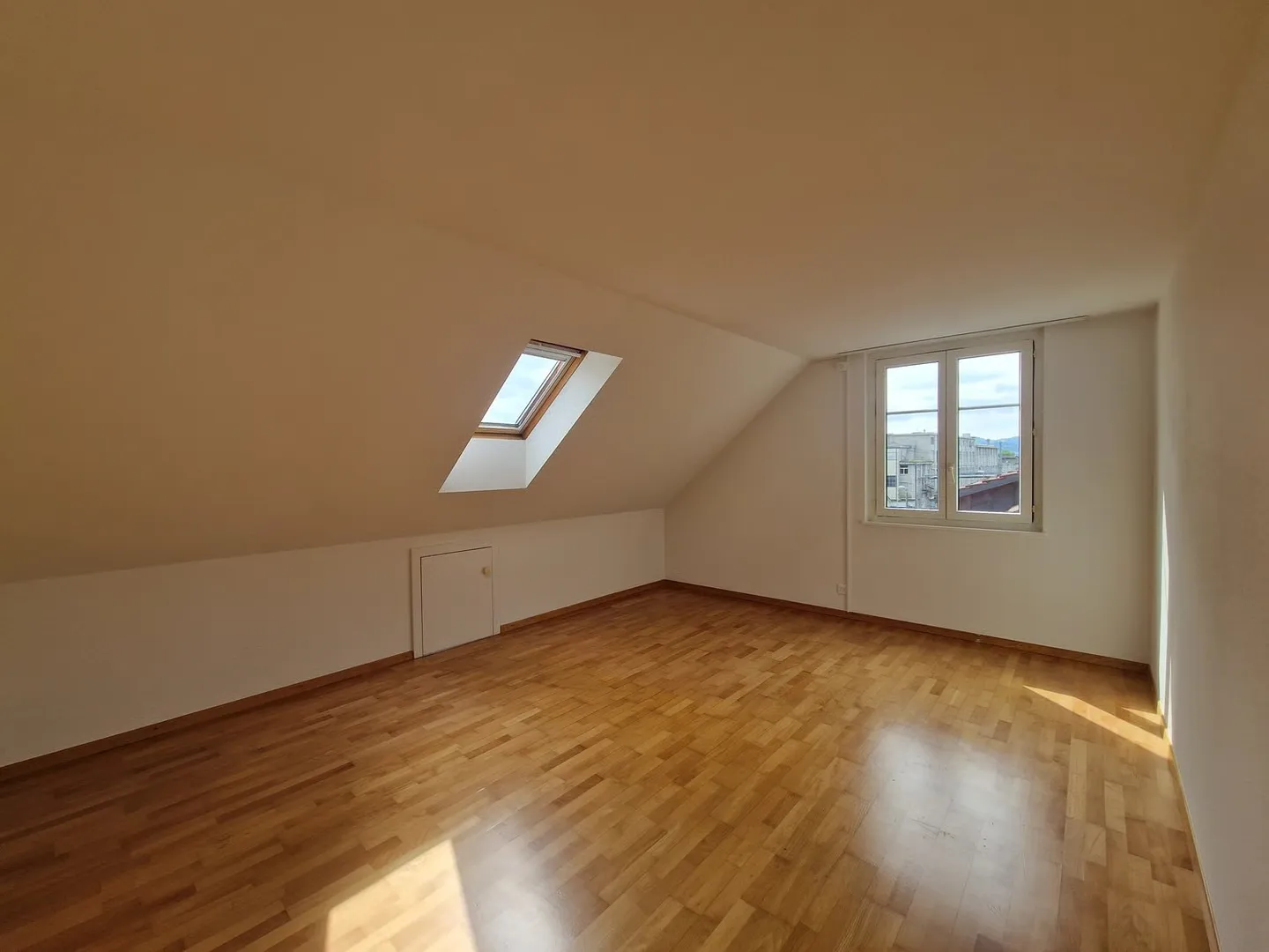 Charmante Wohnung mit Seesicht - Foto 4 von 8