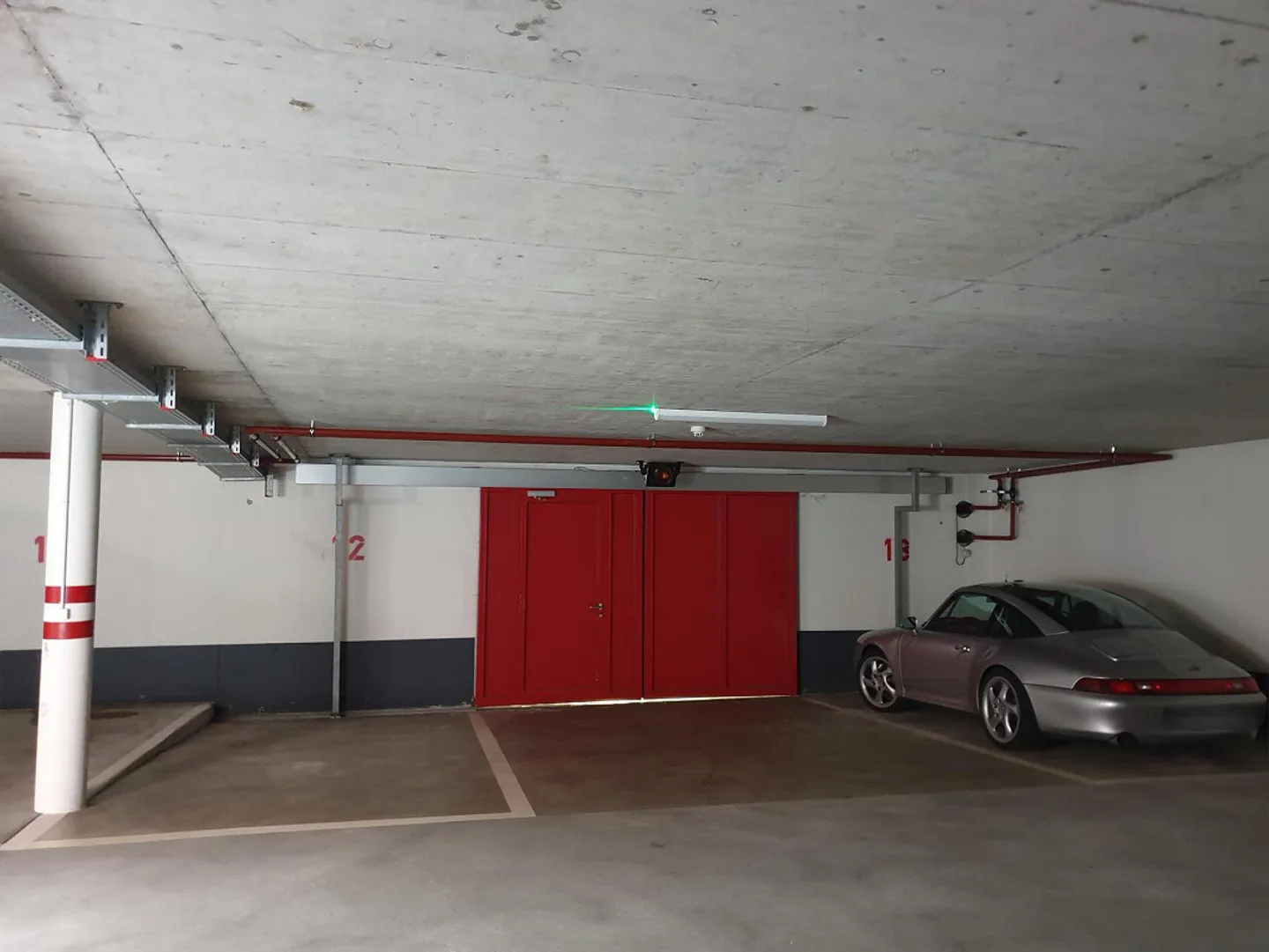 Praktischer Einstellplatz Nähe Bahnhof - Foto 3 von 3